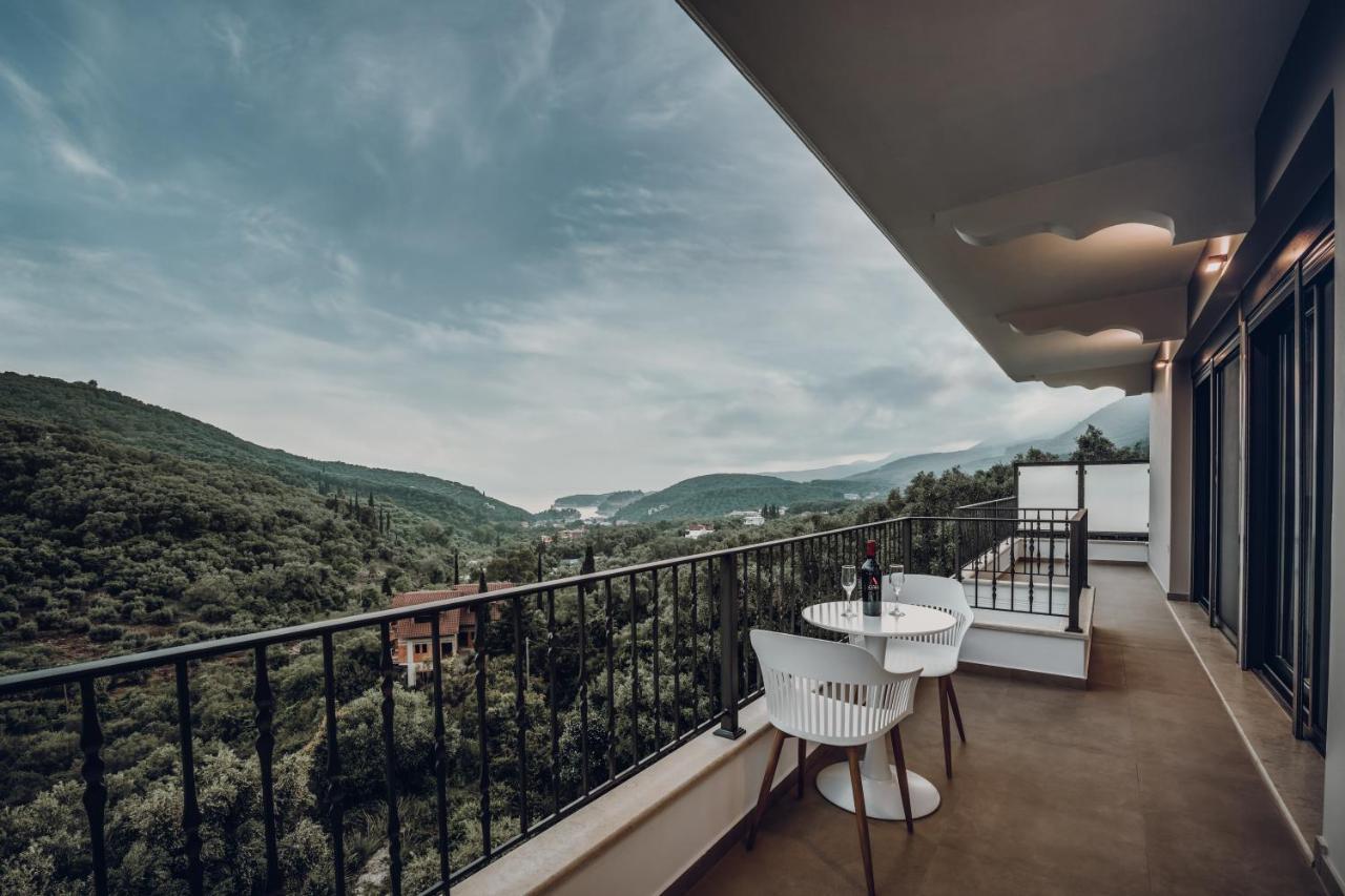 Suites Of Happiness Parga Exteriör bild